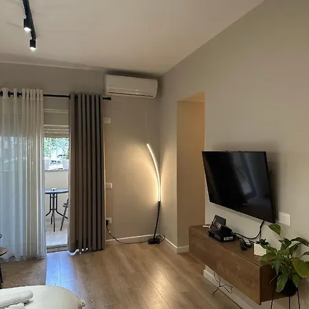 4seasonsgea , Deluxe , Centre , Apartment *
