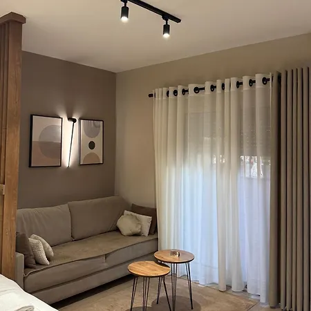 4seasonsgea , Deluxe , Centre ,